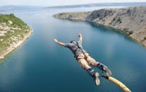 10 Facts about Bungee Jumping - Fact File
