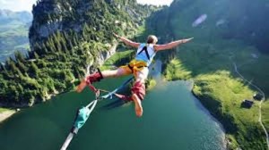 10 Facts about Bungee Jumping - Fact File