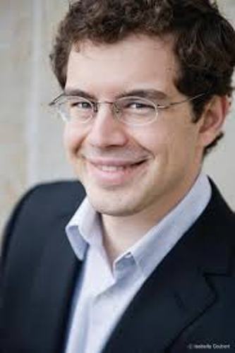 Christopher Paolini Pictures