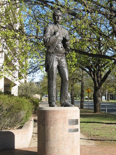 Edmund Barton Statue